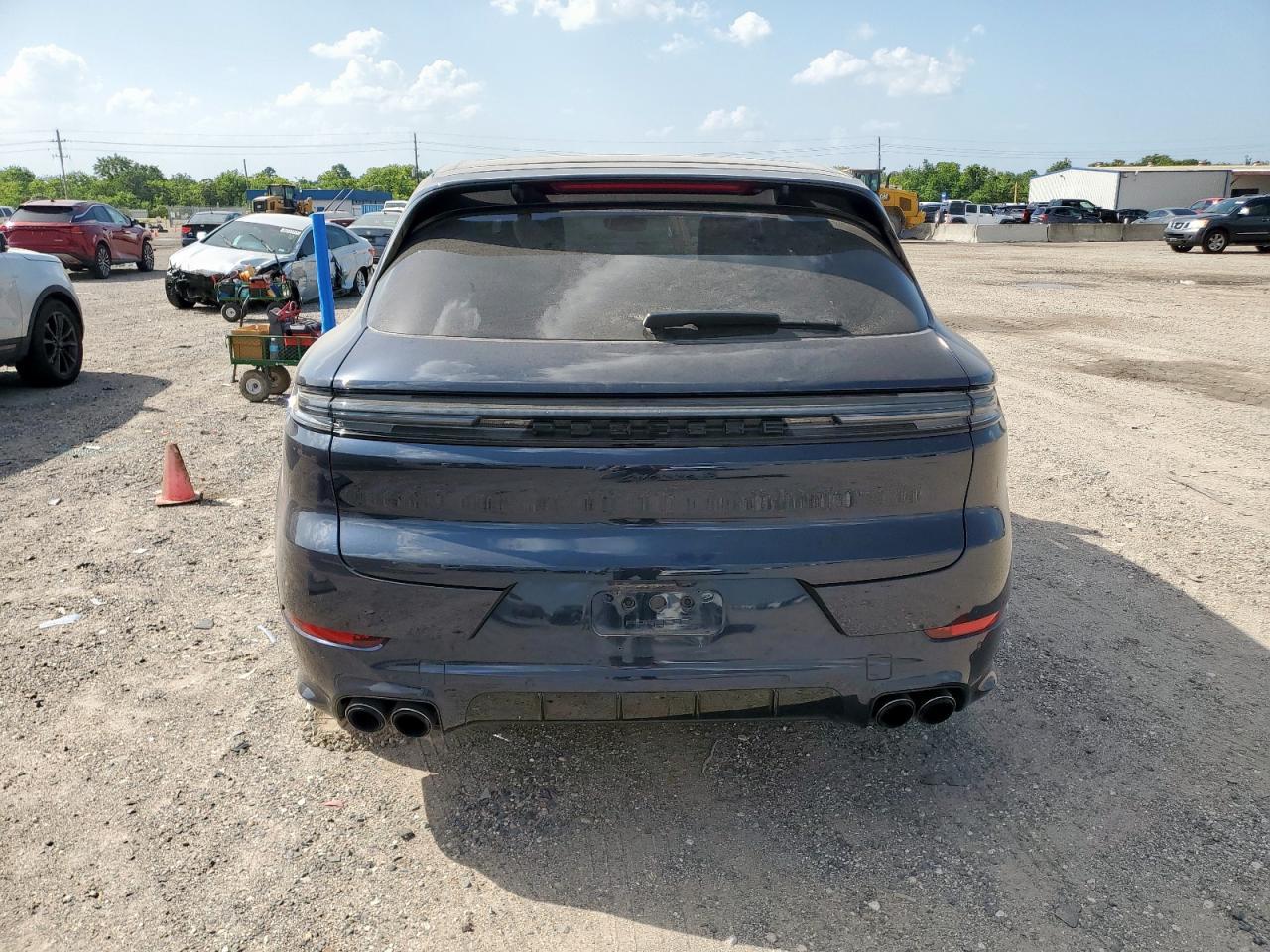2024 Porsche Cayenne S - Фото 6