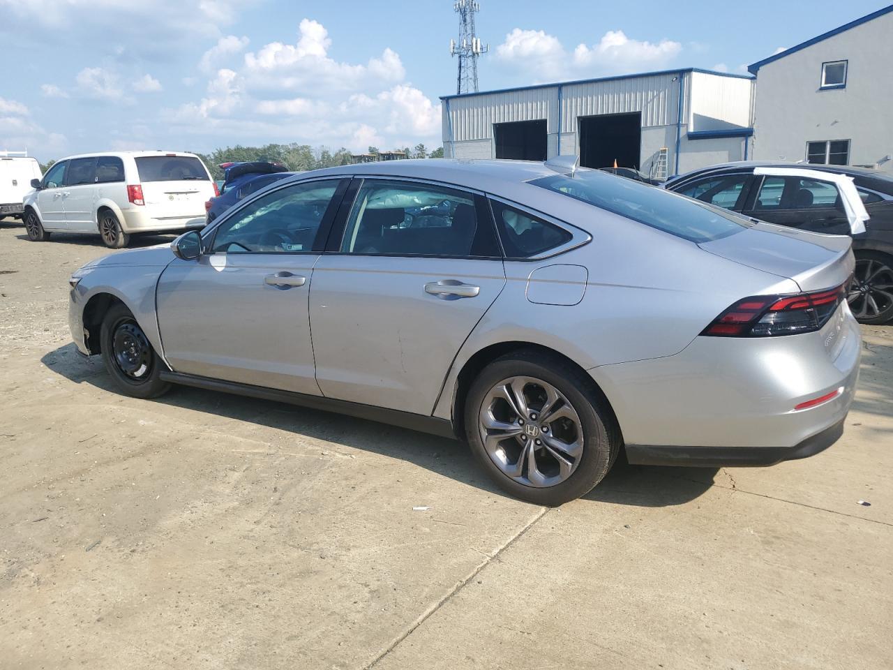 2023 Honda Accord Ex - Фото 2