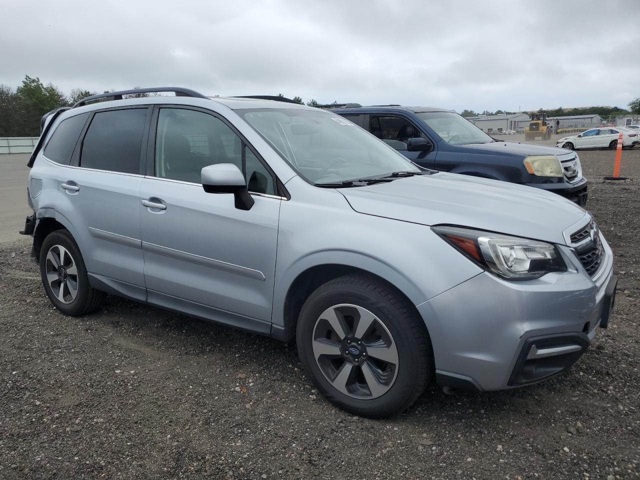 2017 Subaru Forester 2.5I Limited - Image 4