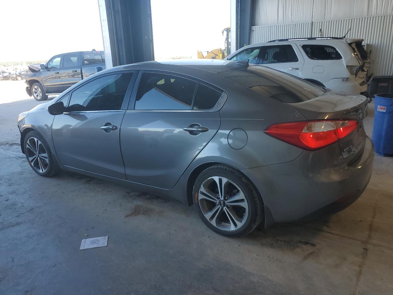 2016 Kia Forte Ex - Фото 2