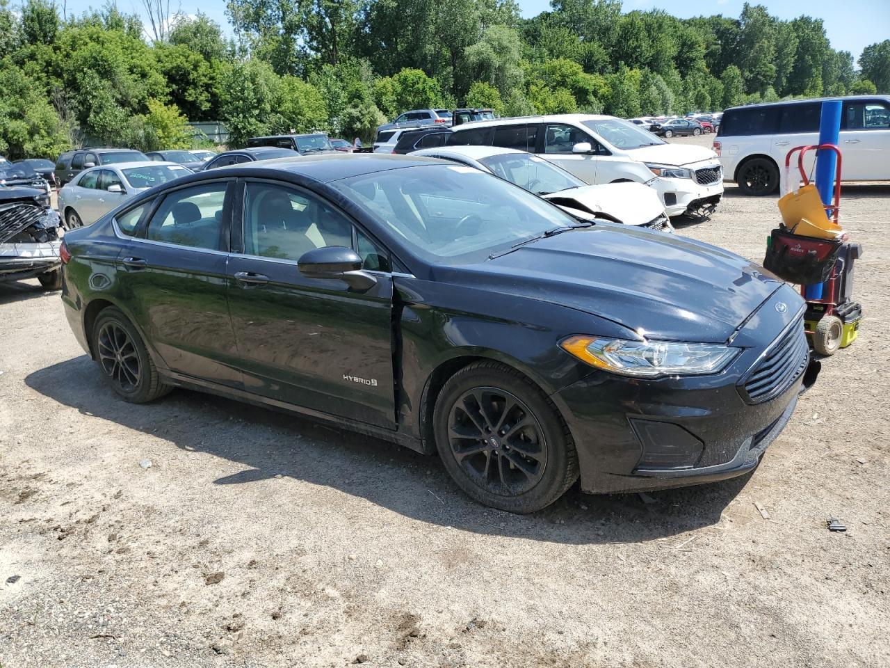2019 Ford Fusion Se - Фото 4