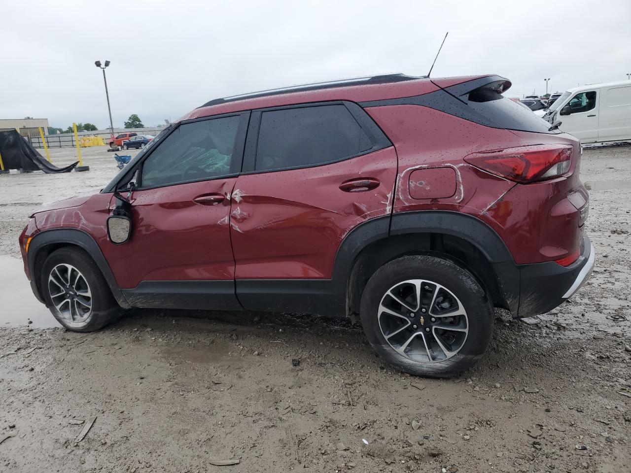 2025 Chevrolet Trailblazer Lt - Image 2