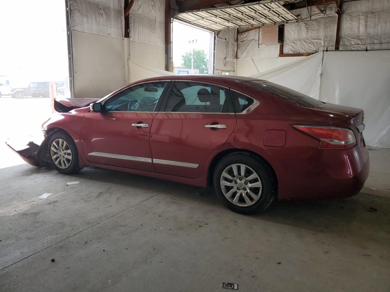 2015 Nissan Altima 2.5 - Фото 2