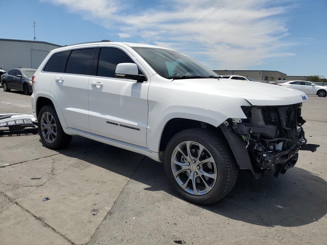 2019 Jeep Grand Cherokee Summit - Image 4