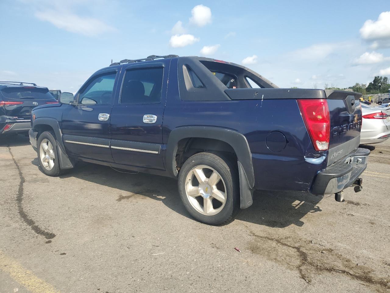 2004 Chevrolet Avalanche K1500 - Фото 2