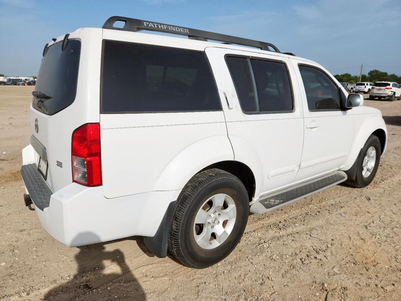 2006 Nissan Pathfinder Le - Фото 3