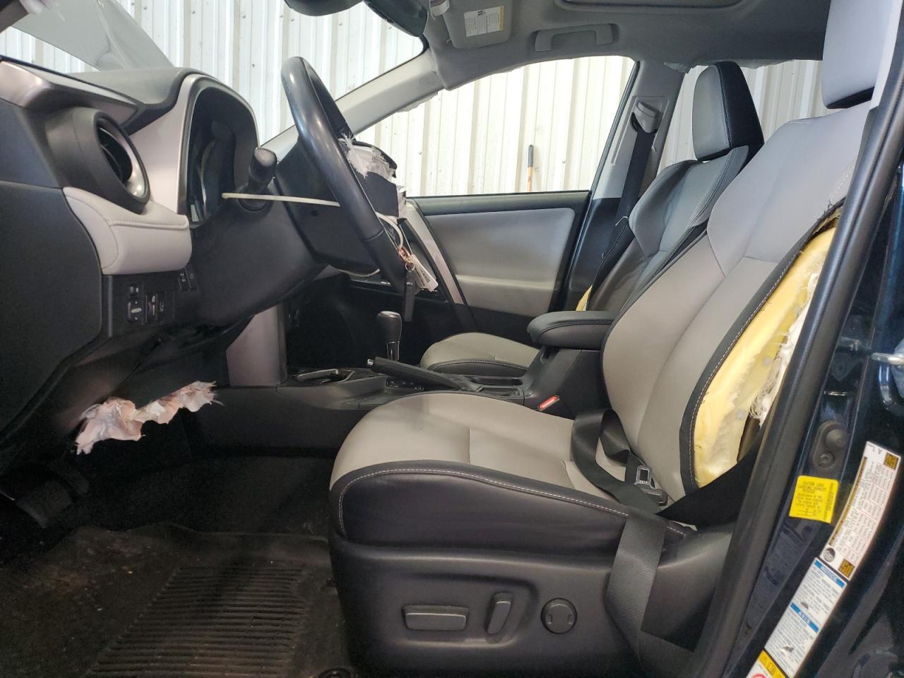 2018 Toyota Rav4 Limited - Image 7