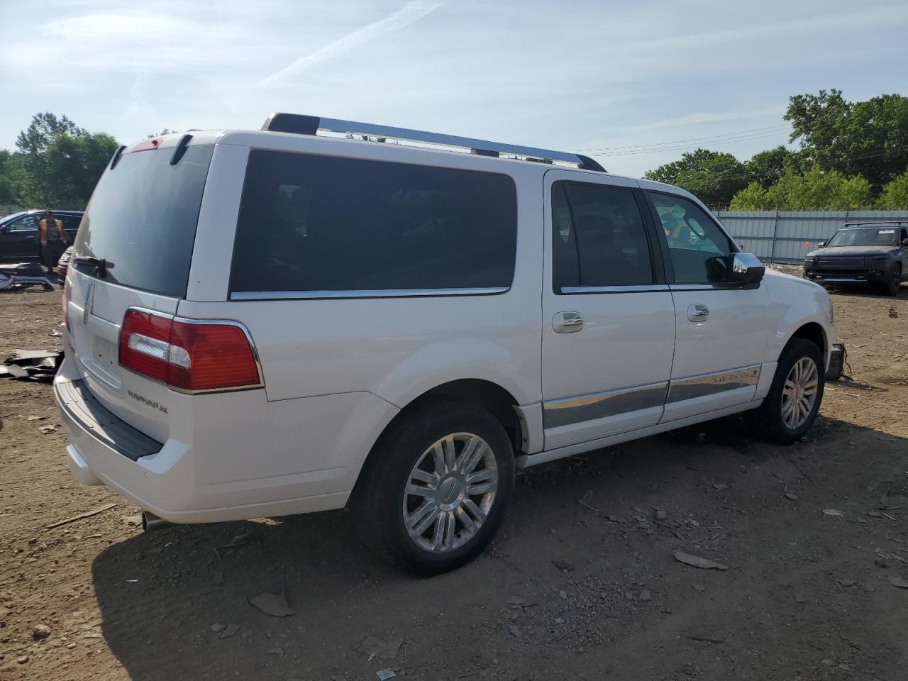2012 Lincoln Navigator L - Фото 3