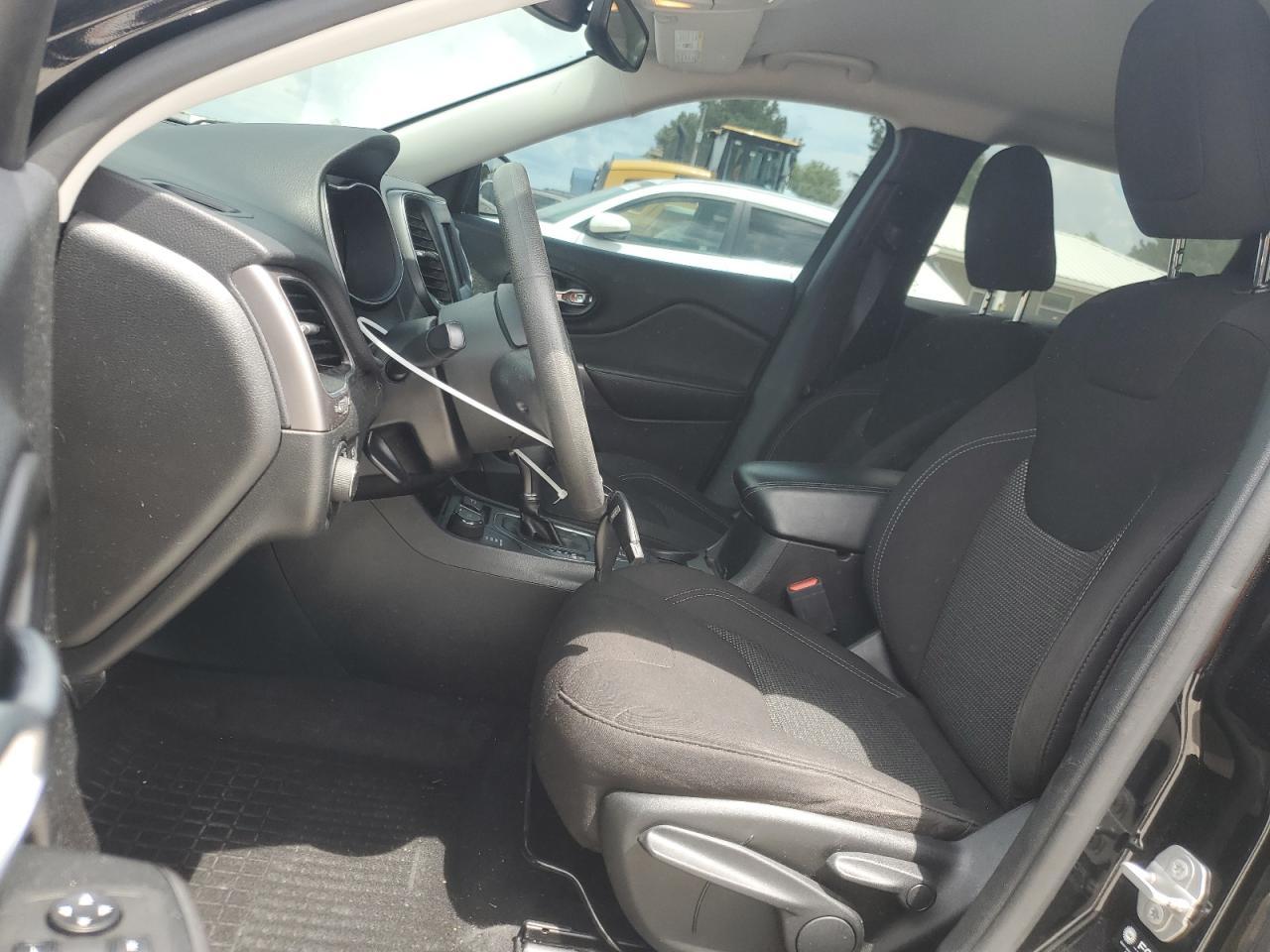 2021 Jeep Cherokee Latitude - Фото 7