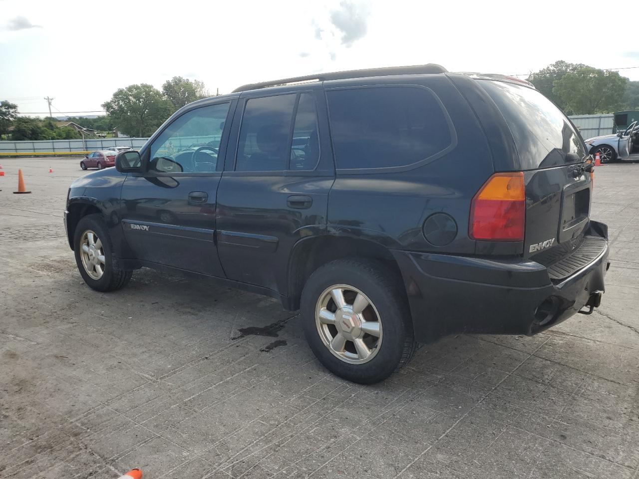 2005 GMC Envoy - Image 2