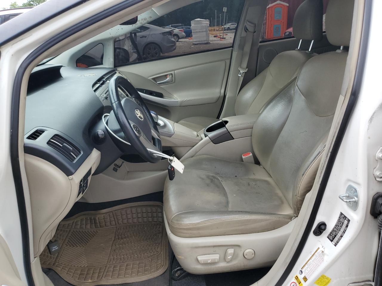 2015 Toyota Prius - Image 7
