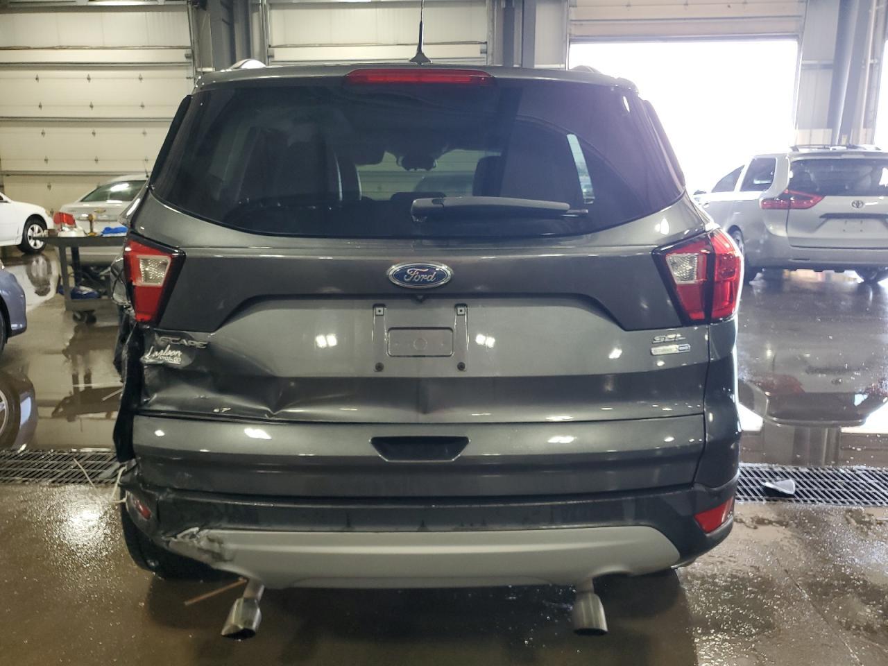 2019 Ford Escape Sel - Фото 6