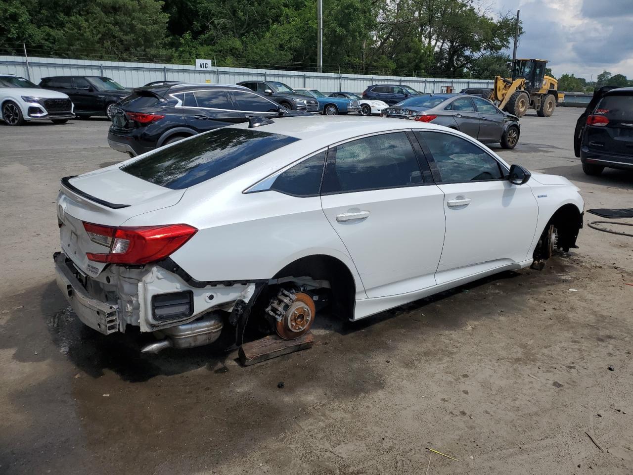 2022 Honda Accord Hybrid Sport - Image 3