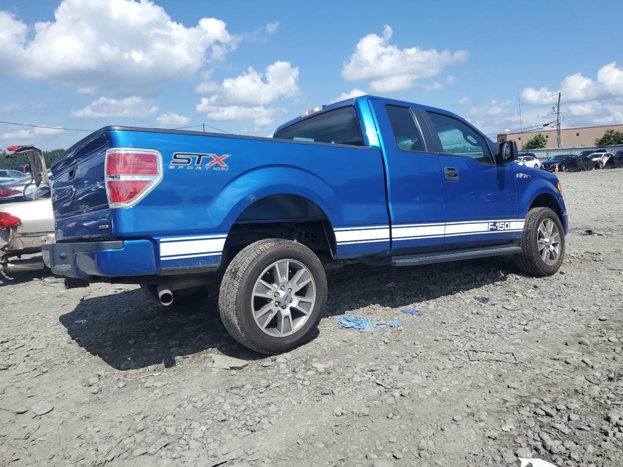 2014 Ford F150 Super Cab - Фото 3