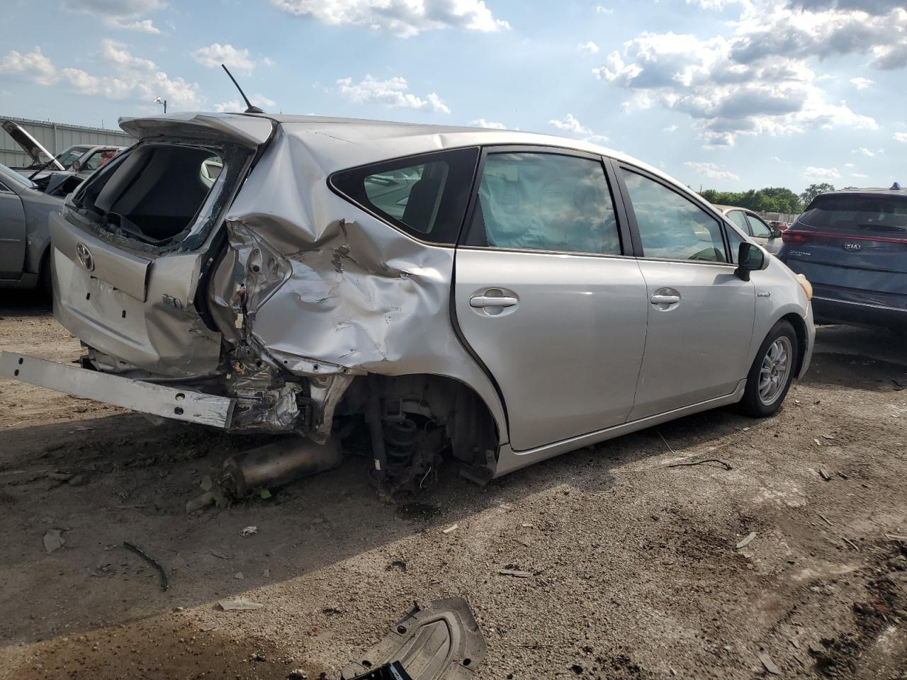 2012 Toyota Prius V - Image 3