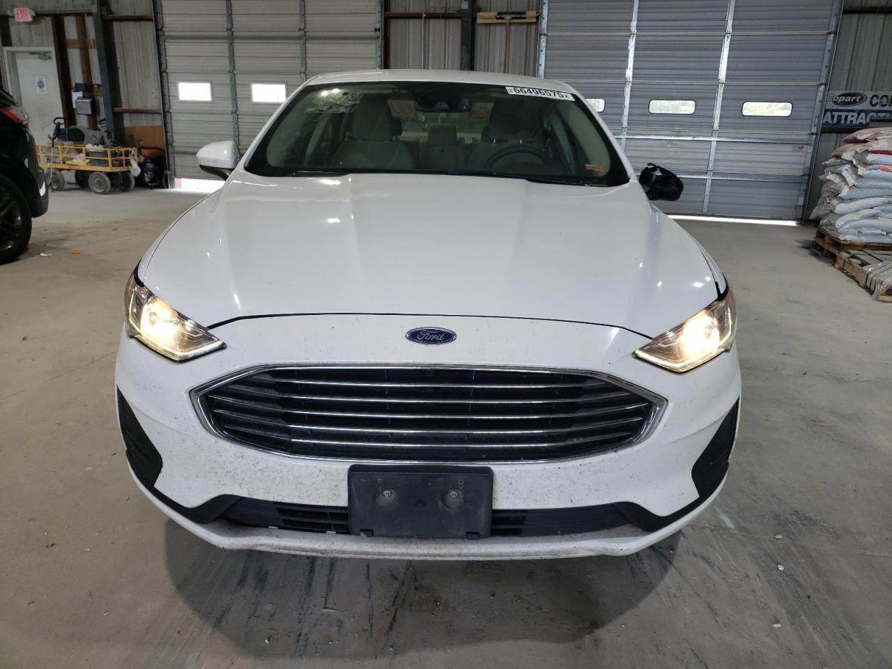 2019 Ford Fusion Se - Фото 5