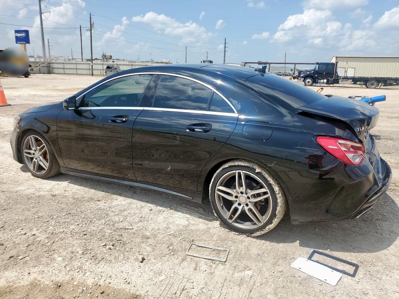 2017 Mercedes-Benz Cla 250 - Фото 2