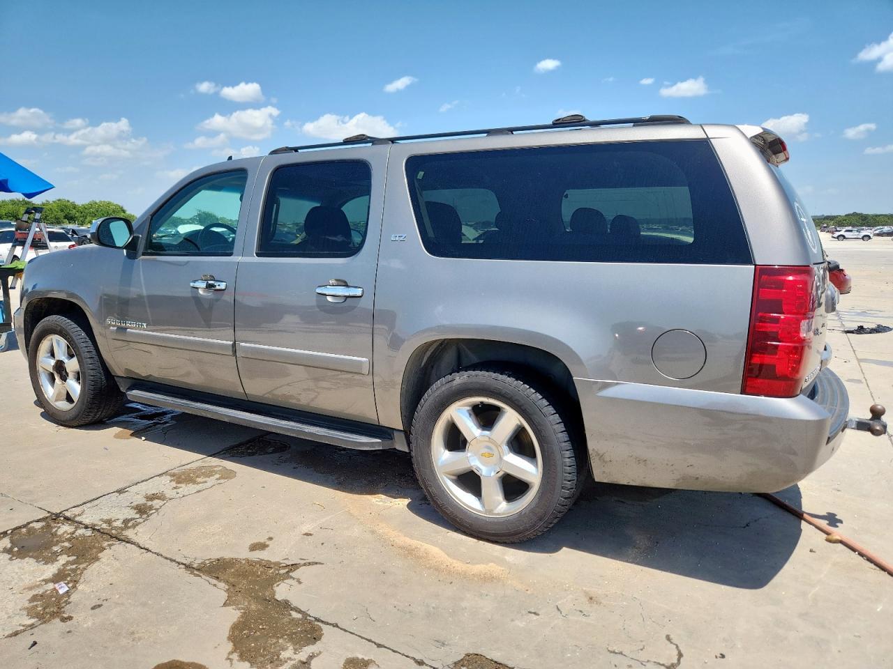 2007 Chevrolet Suburban C1500 - Фото 2