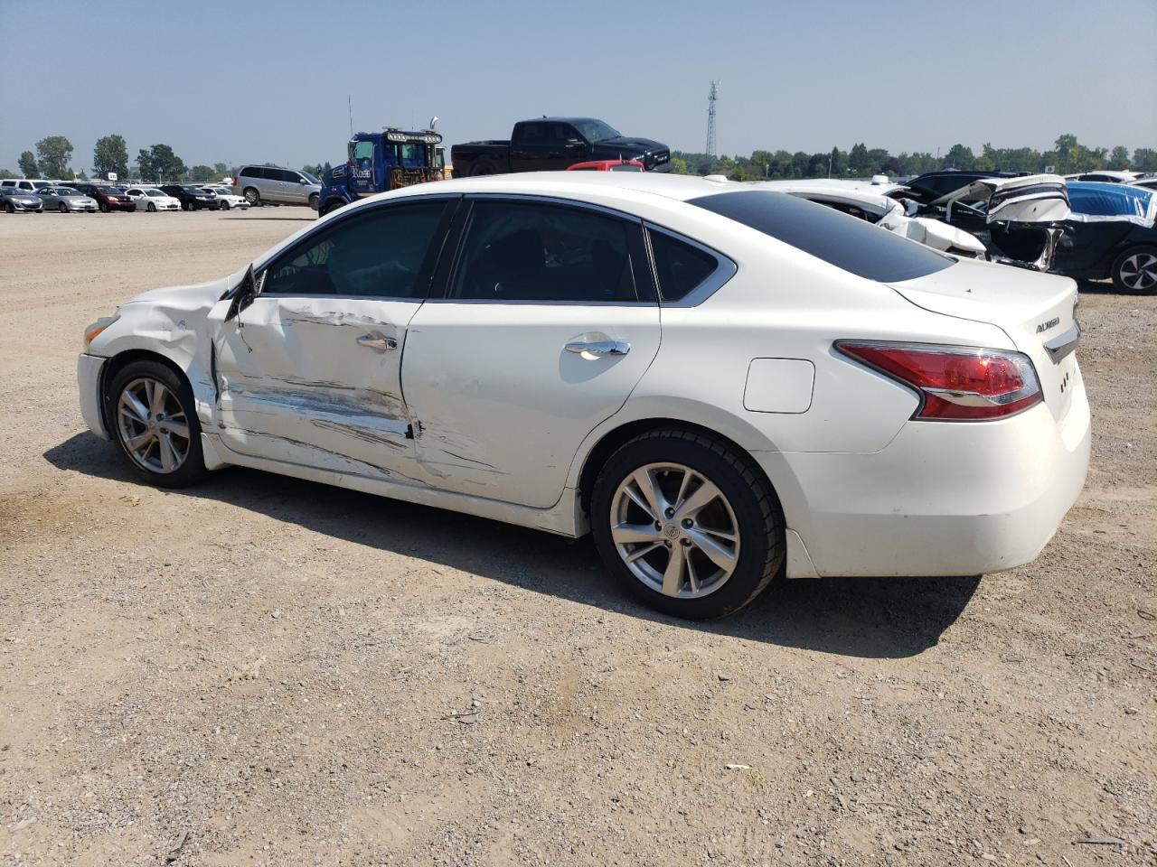 2015 Nissan Altima 2.5 - Фото 2