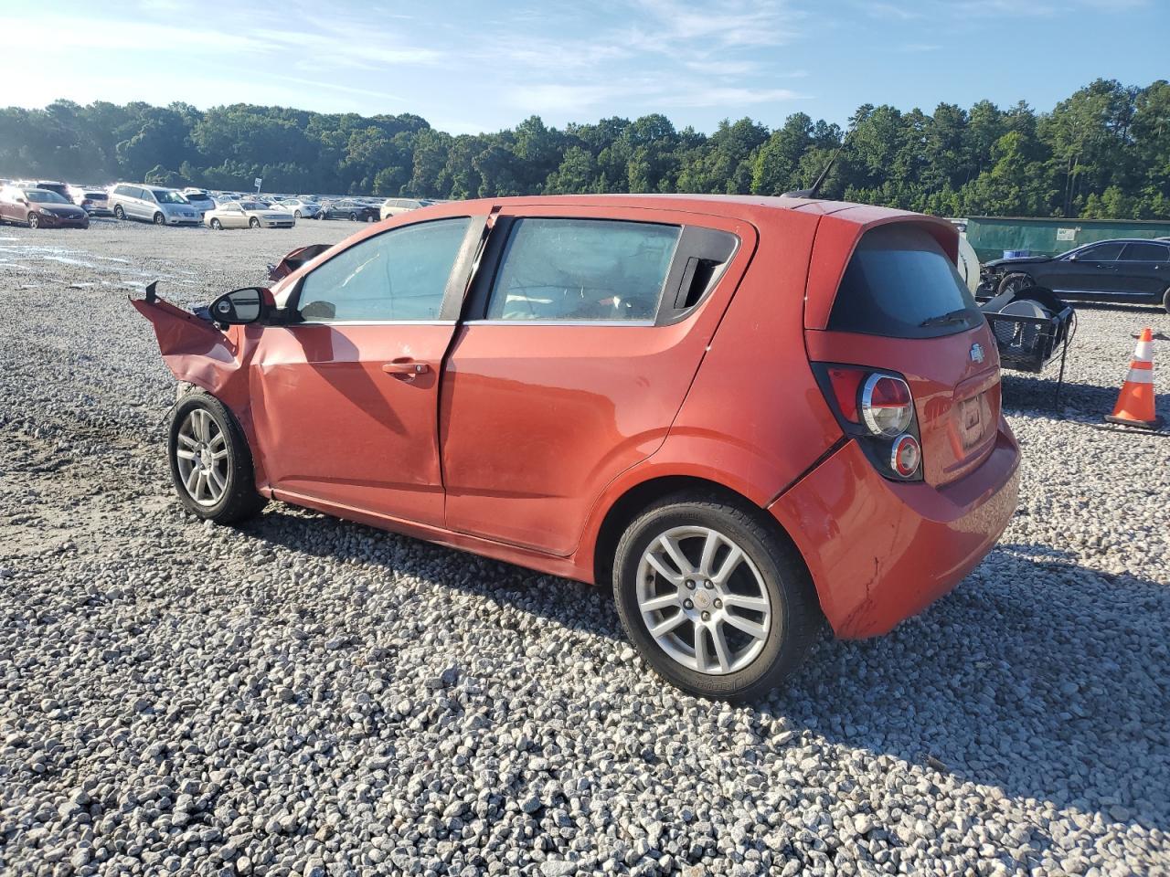 2013 Chevrolet Sonic Lt - Image 2