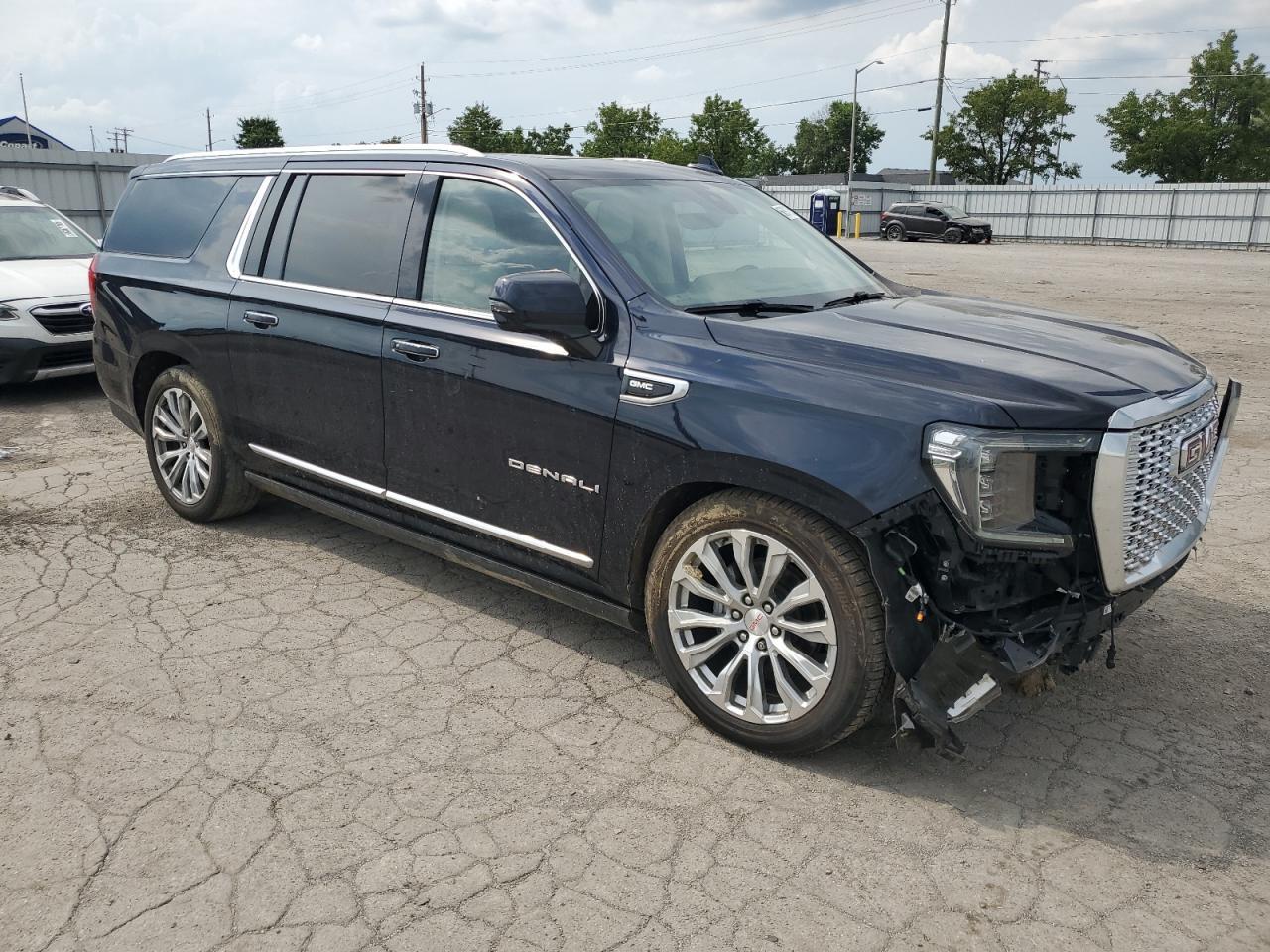 2021 GMC Yukon Xl Denali - Фото 4