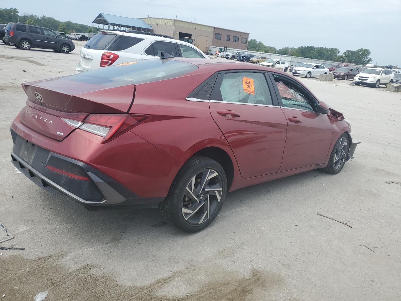 2024 Hyundai Elantra Limited - Фото 3