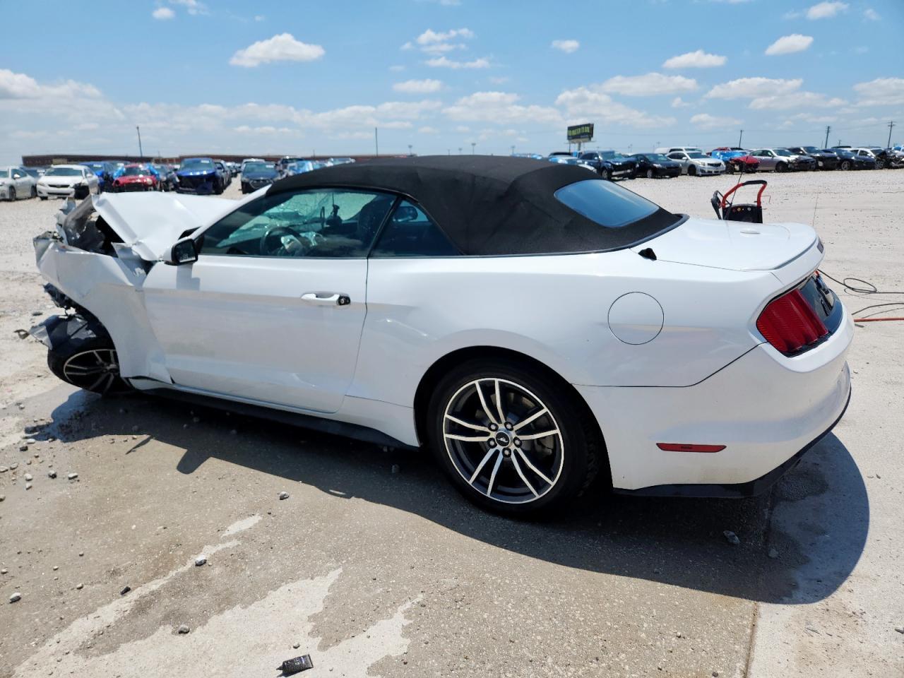 2017 Ford Mustang - Фото 2