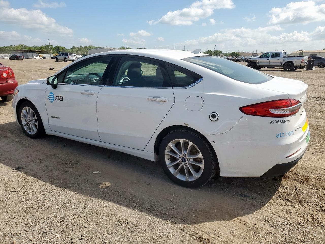 2019 Ford Fusion Se - Image 2