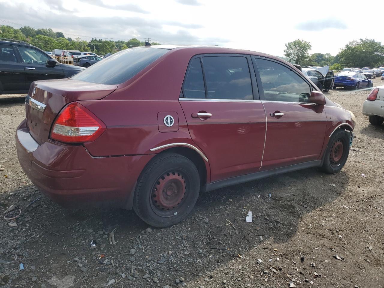 2008 Nissan Versa S - Фото 3
