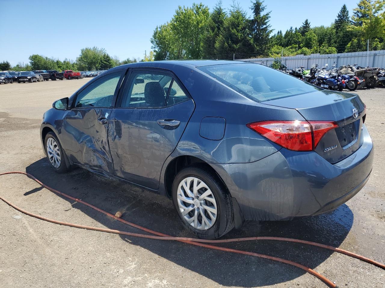 2017 Toyota Corolla L - Фото 2
