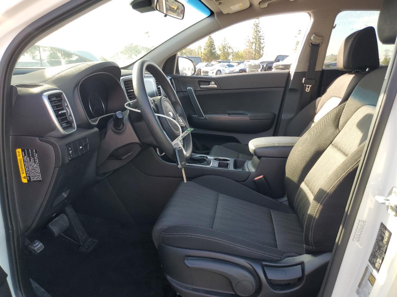 2020 Kia Sportage Lx - Фото 7