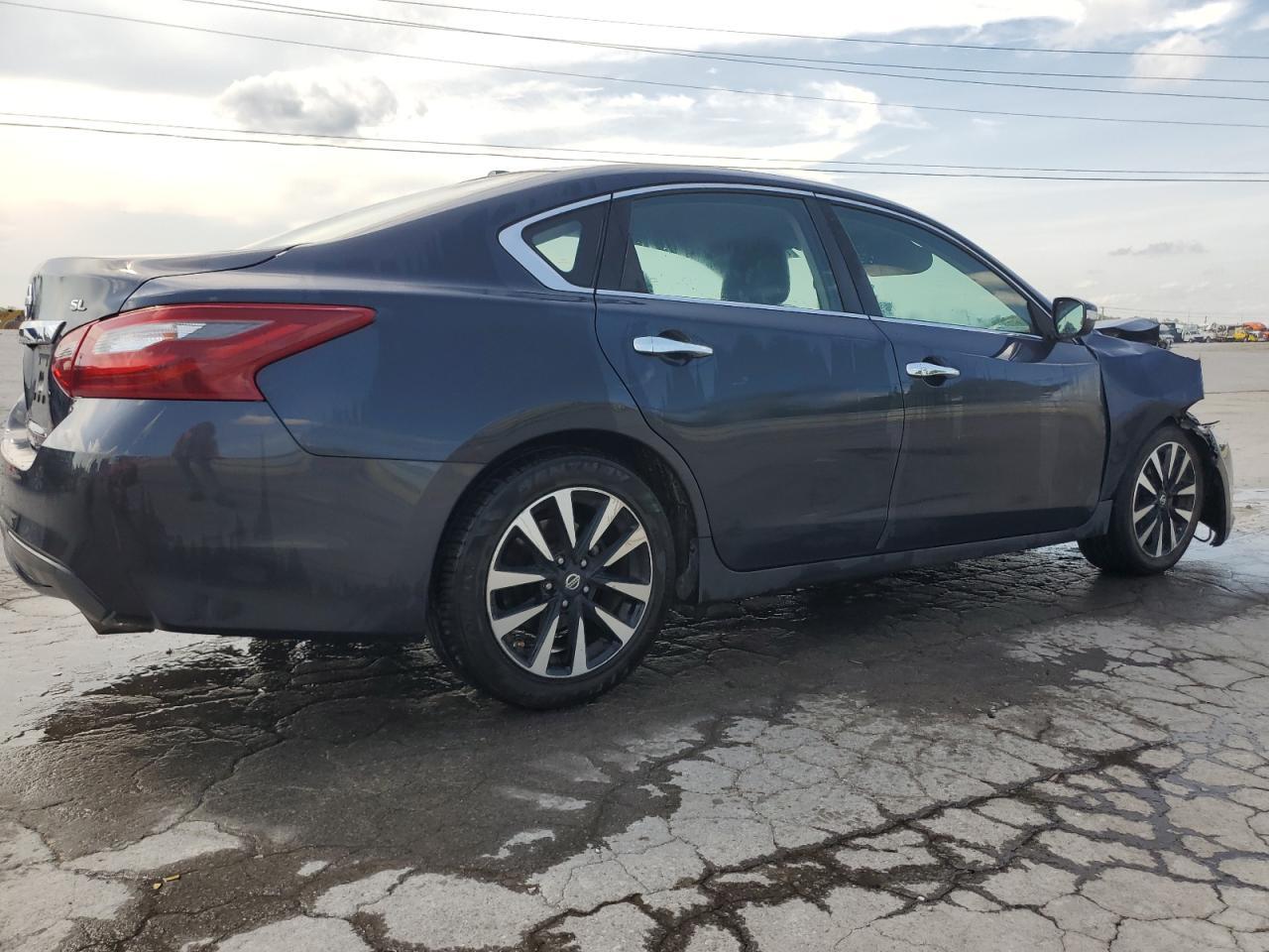 2018 Nissan Altima 2.5 - Image 3