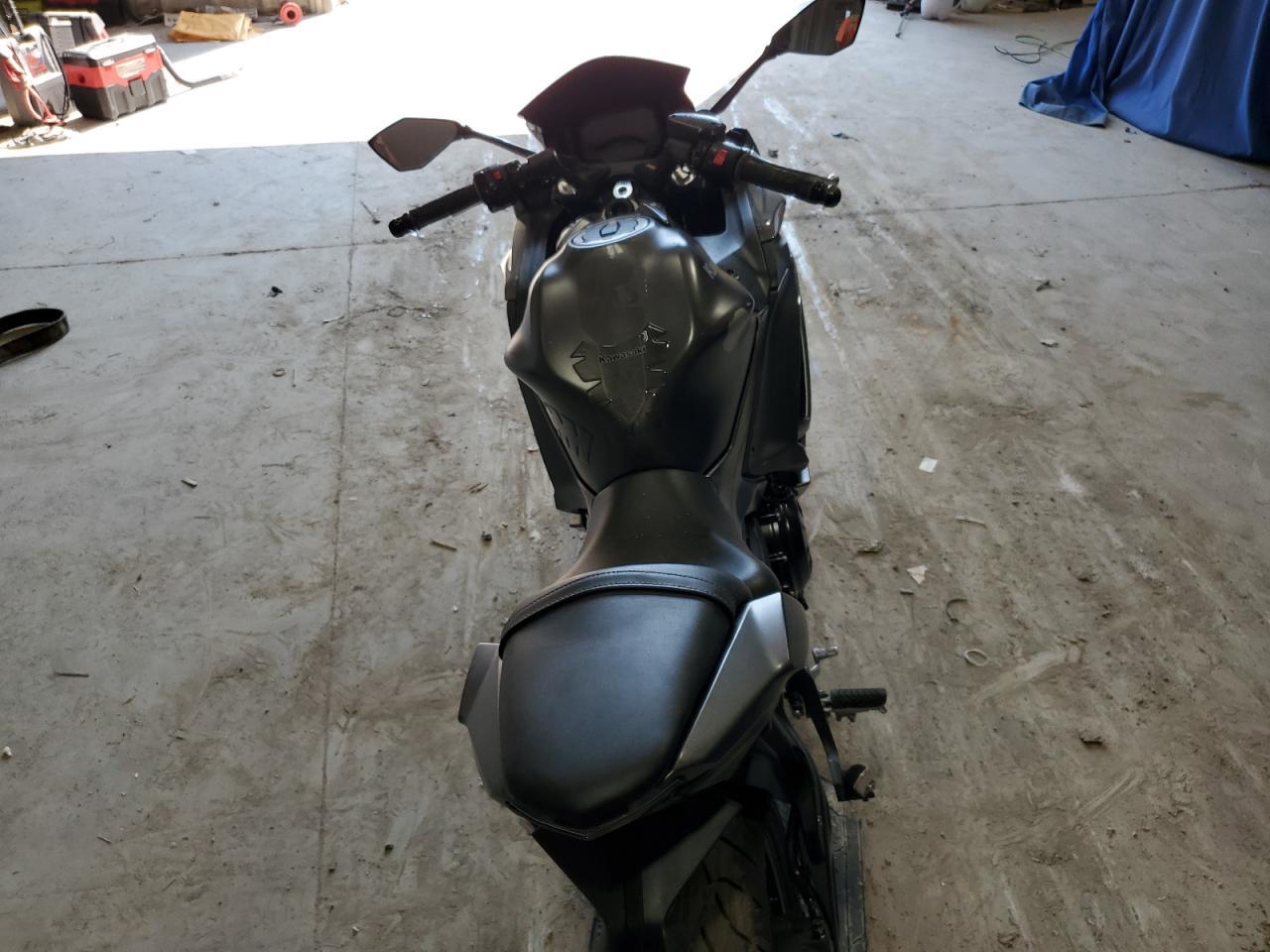 2022 Kawasaki Ex650 N - Фото 6