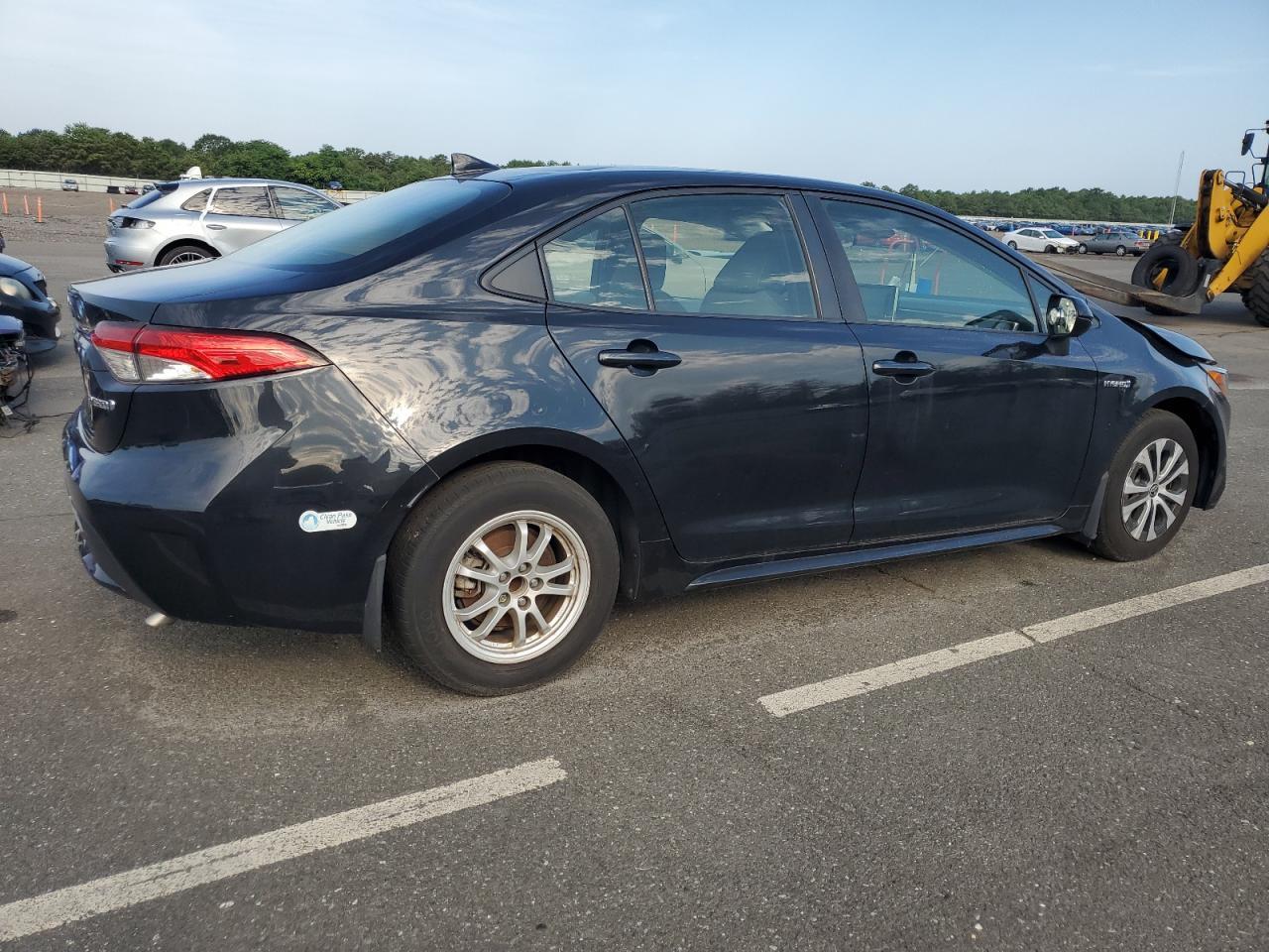 2021 Toyota Corolla Le - Фото 3