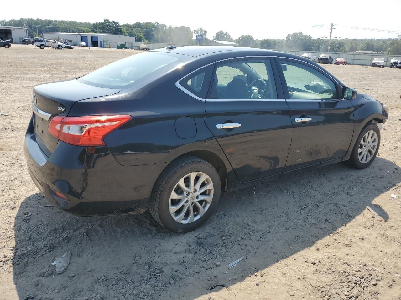 2018 Nissan Sentra S - Фото 3