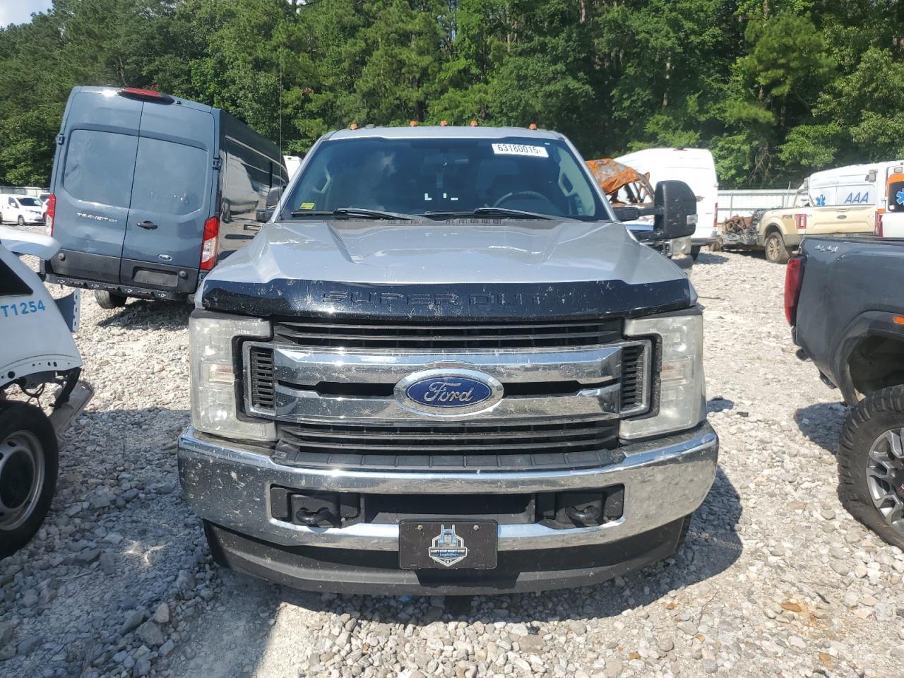 2017 Ford F350 Super Duty - Фото 5