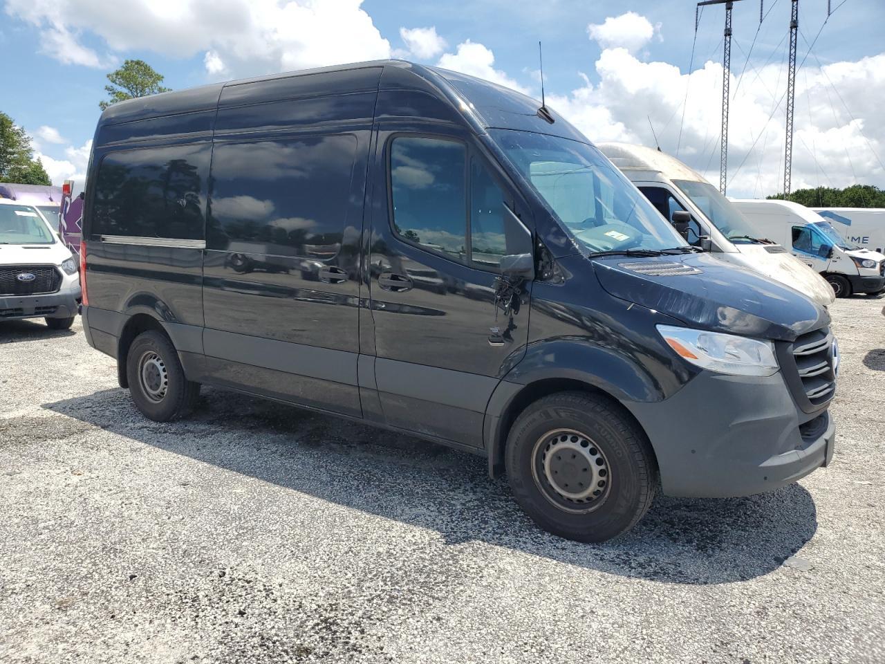 2022 Mercedes-Benz Sprinter 2500 - Image 4