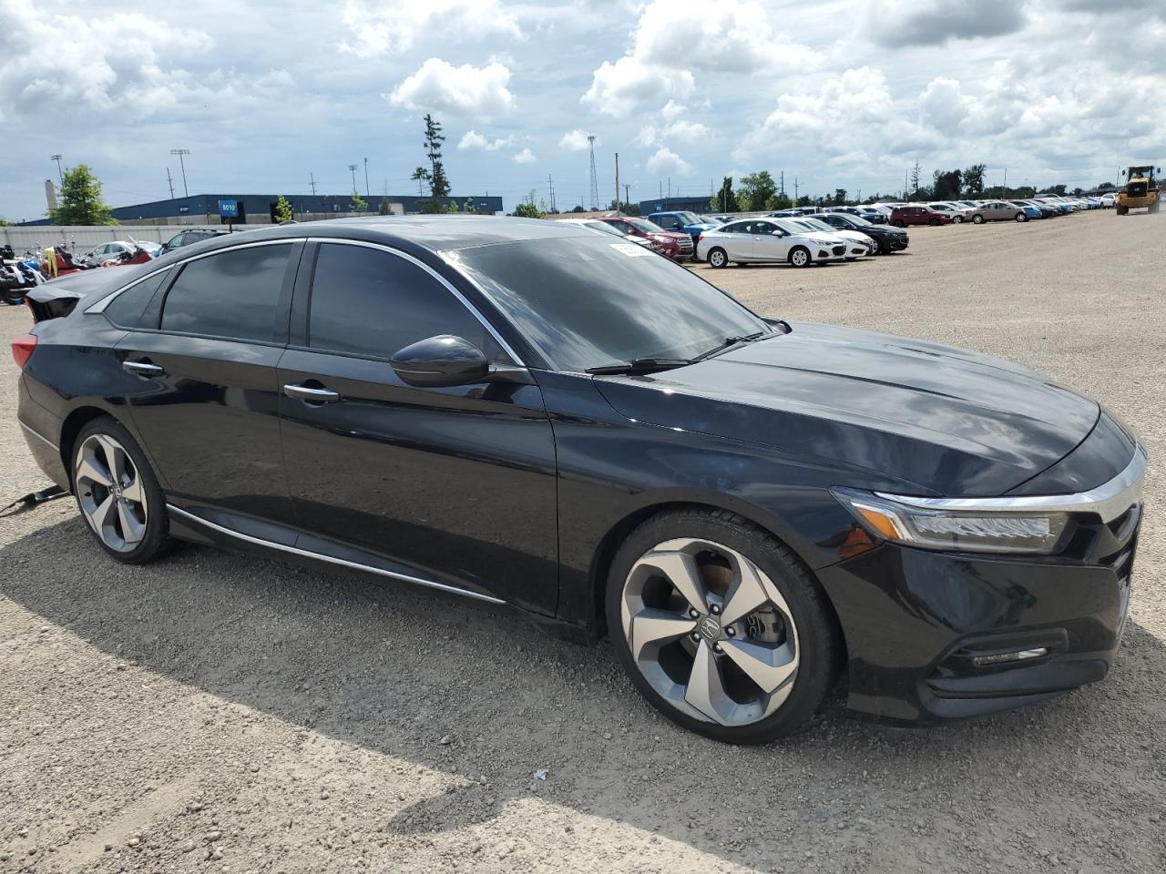 2018 Honda Accord Touring - Фото 4