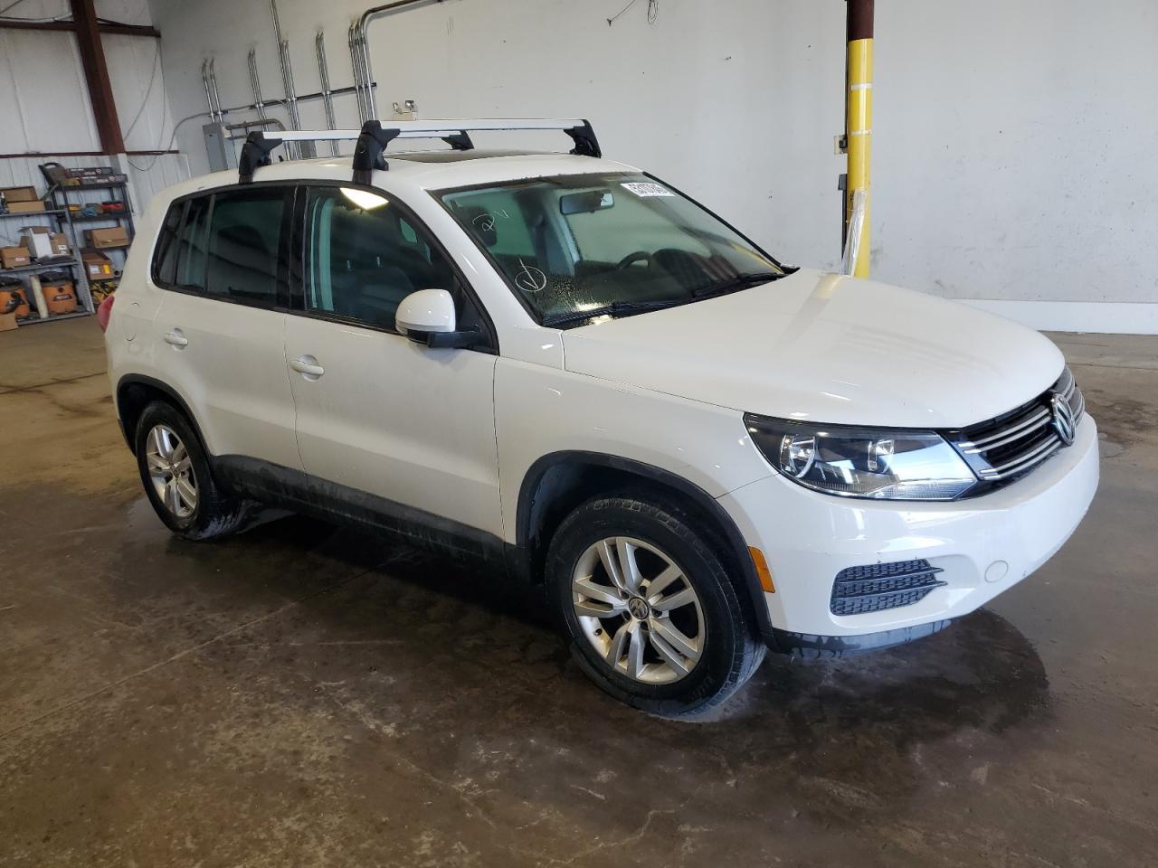 2013 Volkswagen Tiguan S - Image 4
