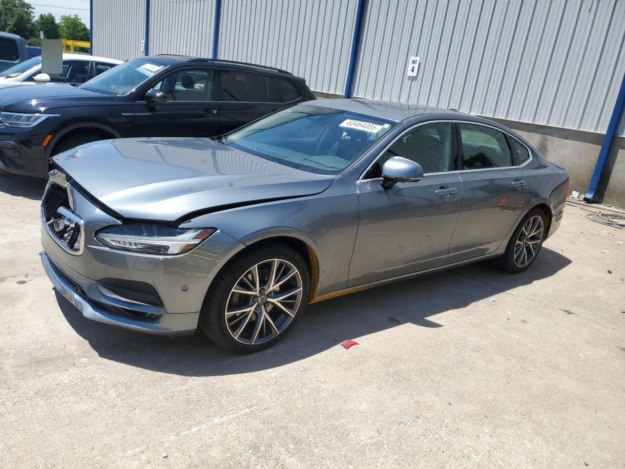 2018 Volvo S90 T5 Momentum