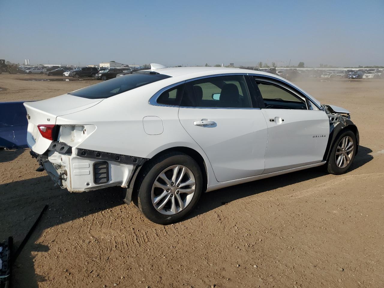2017 Chevrolet Malibu Lt - Image 3
