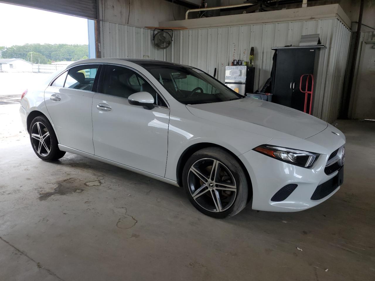 2019 Mercedes-Benz A 220 - Фото 4