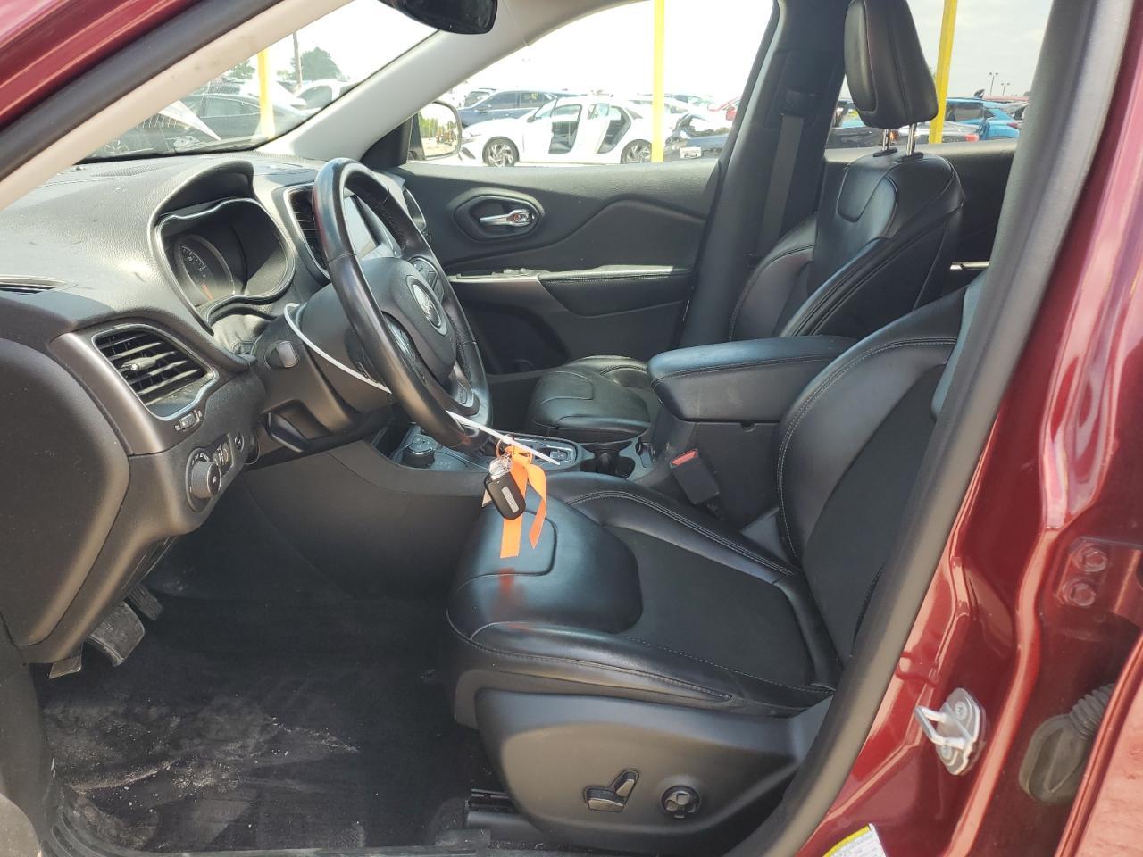 2019 Jeep Cherokee Latitude Plus - Фото 7