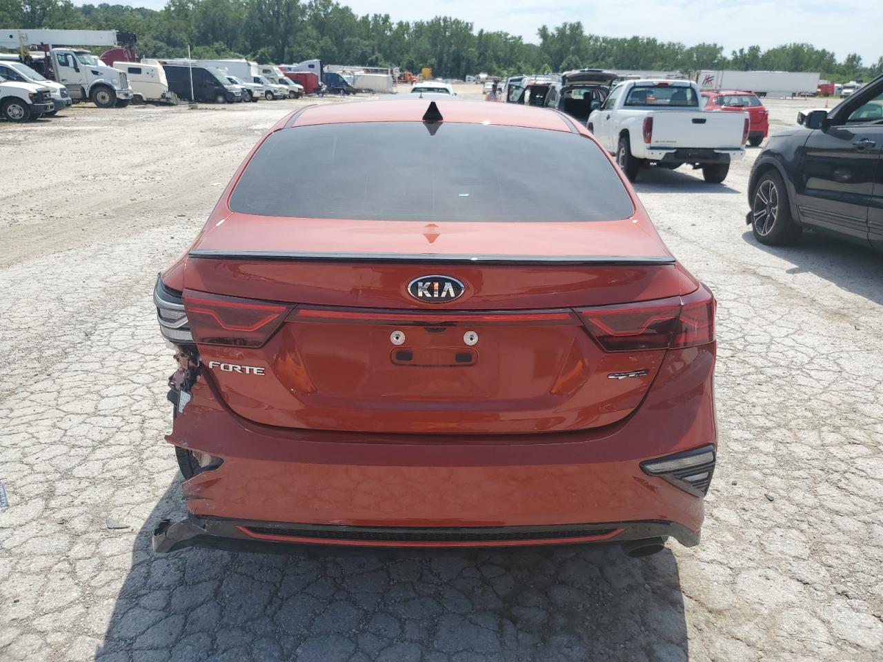 2020 Kia Forte Gt Line - Фото 6