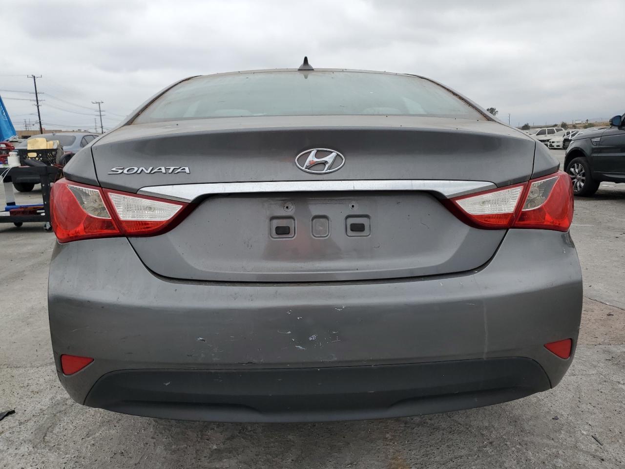 2014 Hyundai Sonata Gls - Image 6
