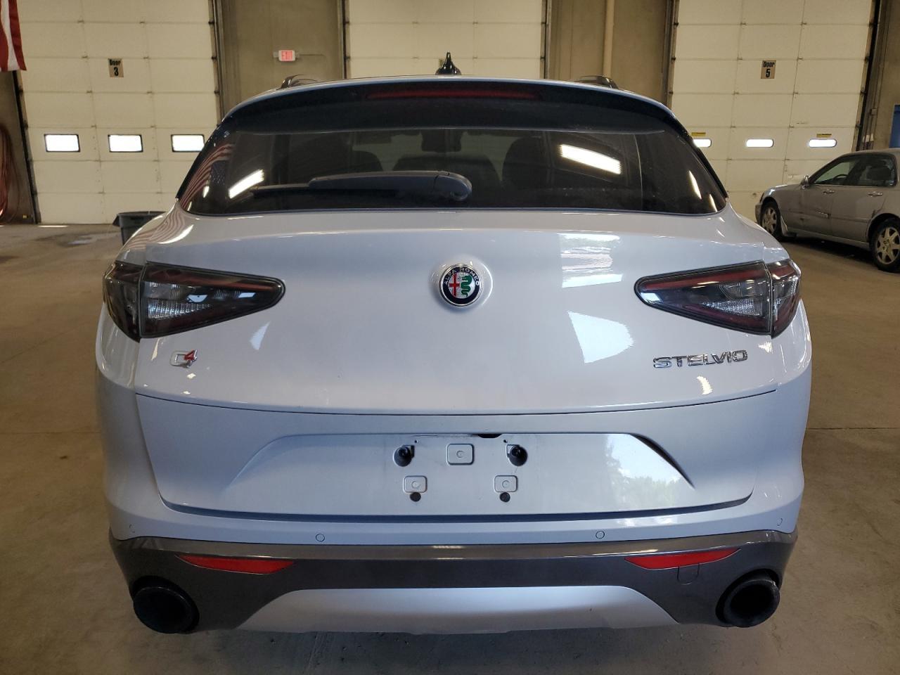 2024 Alfa Romeo Stelvio Ti - Фото 6