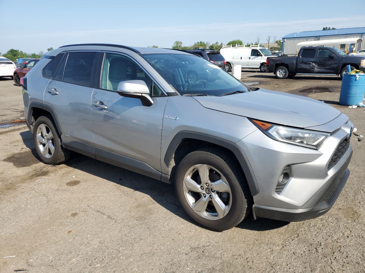 2021 Toyota Rav4 Xle Premium - Фото 4