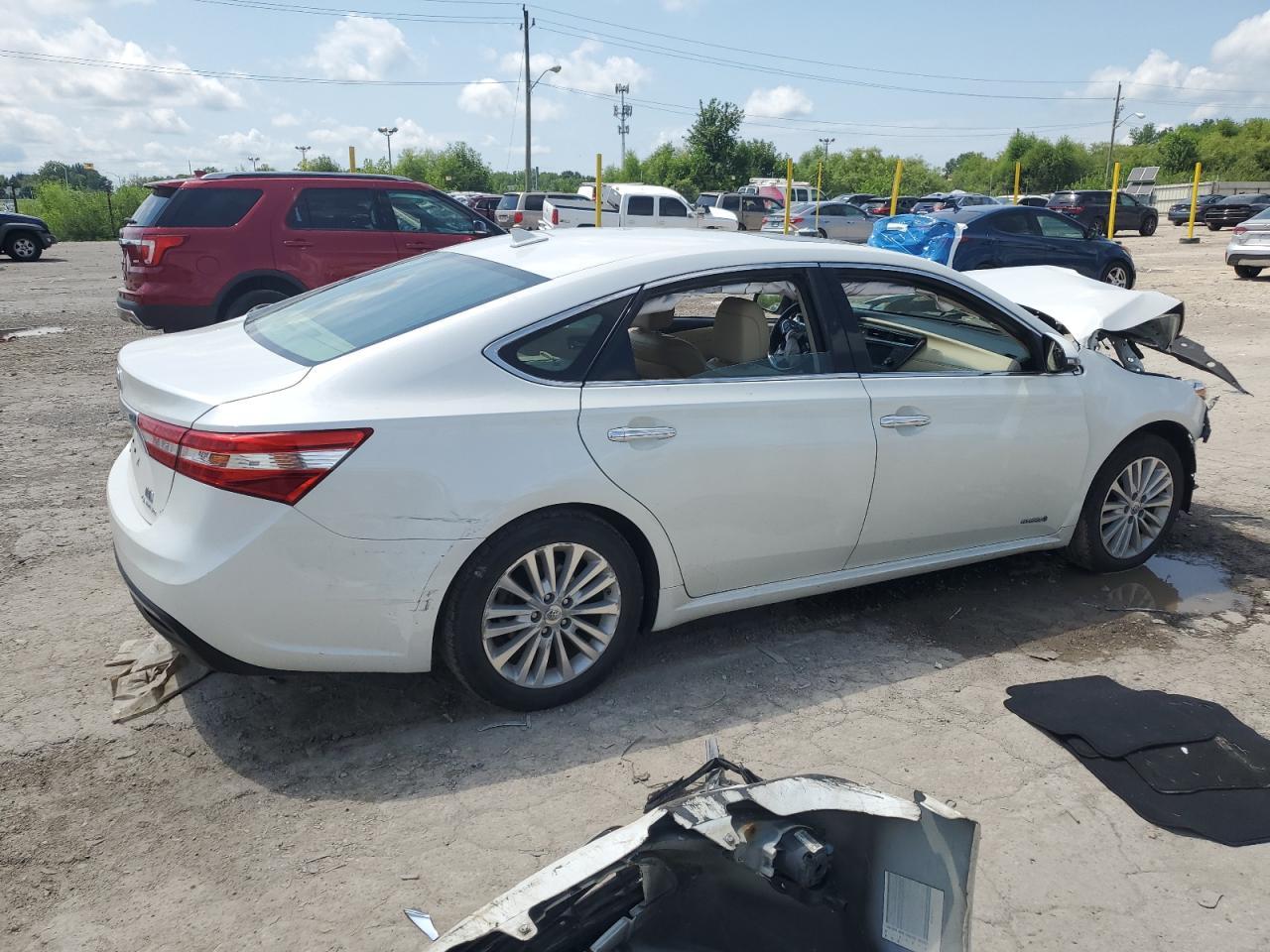 2013 Toyota Avalon Hybrid - Фото 3