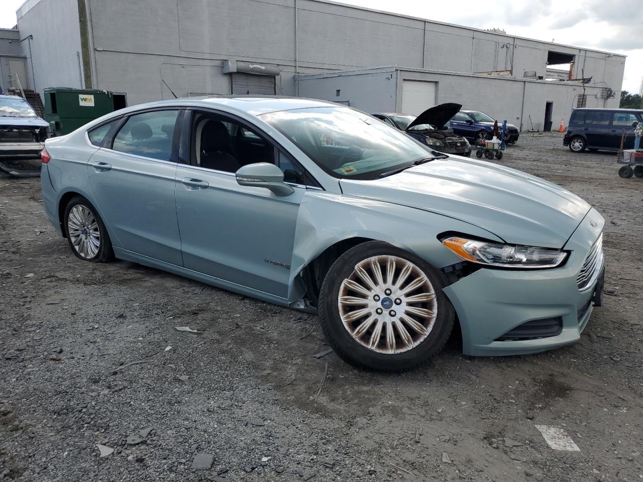 2013 Ford Fusion Se Hybrid - Фото 4