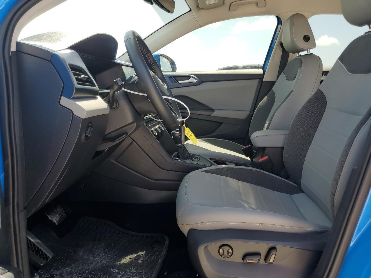 2023 Volkswagen Taos Se - Фото 7